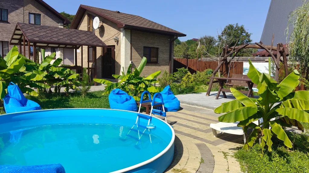 Коттедж-студия с видом на горы