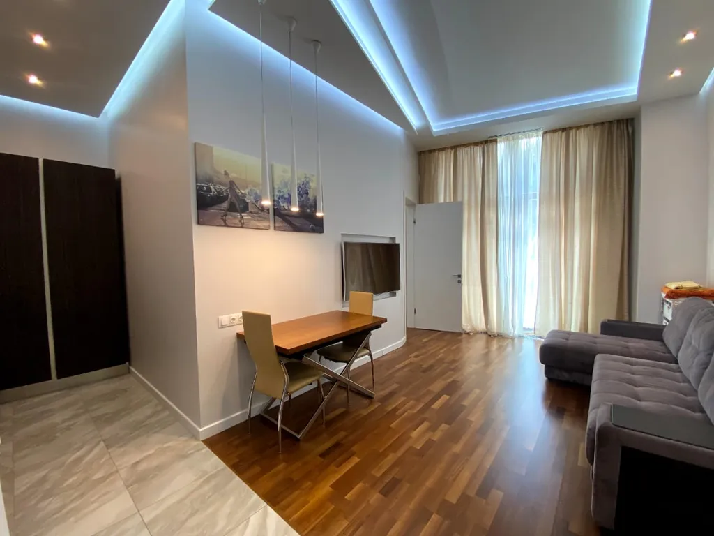 Шикарная квартира на первой линии