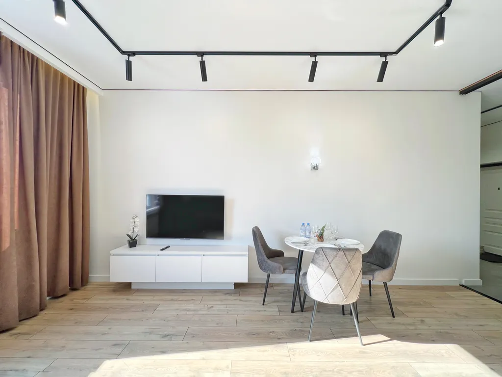 Five New business-class apart r-house near mega