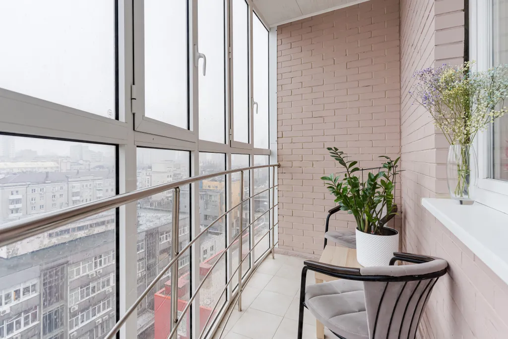 Двушка в центре до 6 человек отчетные документы, ориентир башня париж