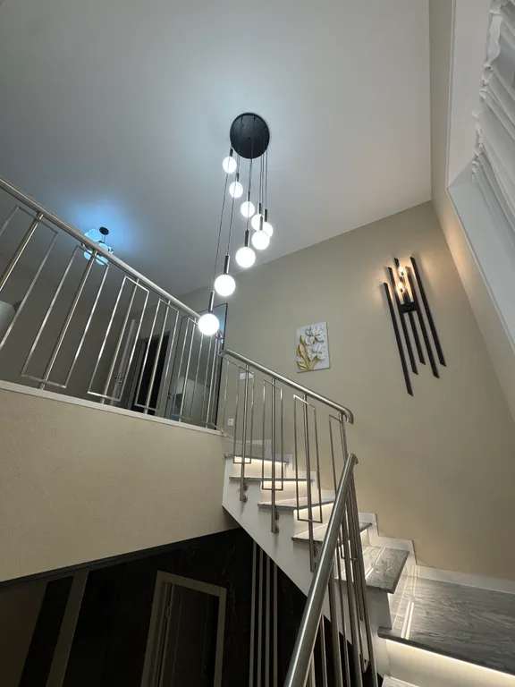 7-комнатный Дом