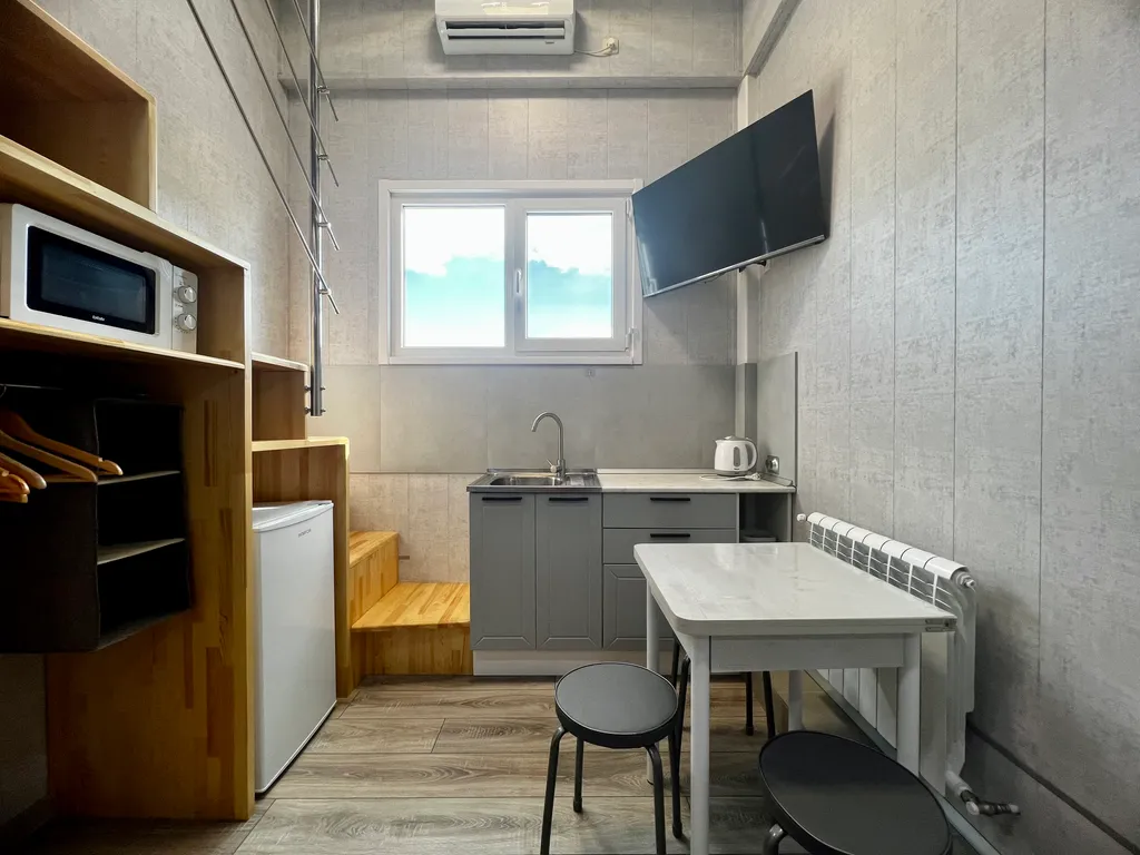 Двухэтажные апартаменты близко к трассе М4 с кондиционером, WI FI, P