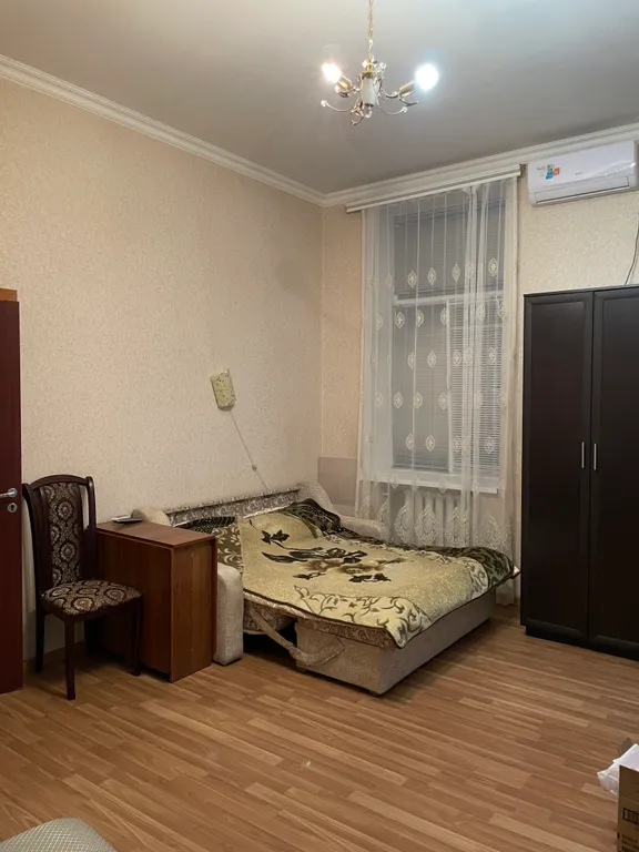 Уютная, светлая квартира с высокими потолками