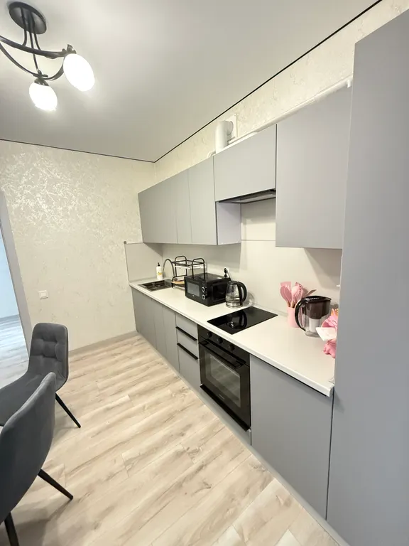 Уютная просторная кв в центре МКР1