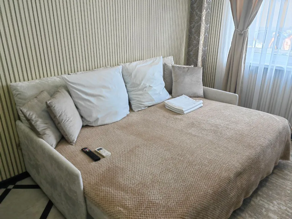 Студия на первой береговой линии у моря