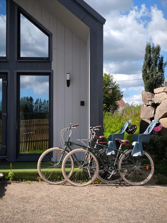 Загородный дом у озера