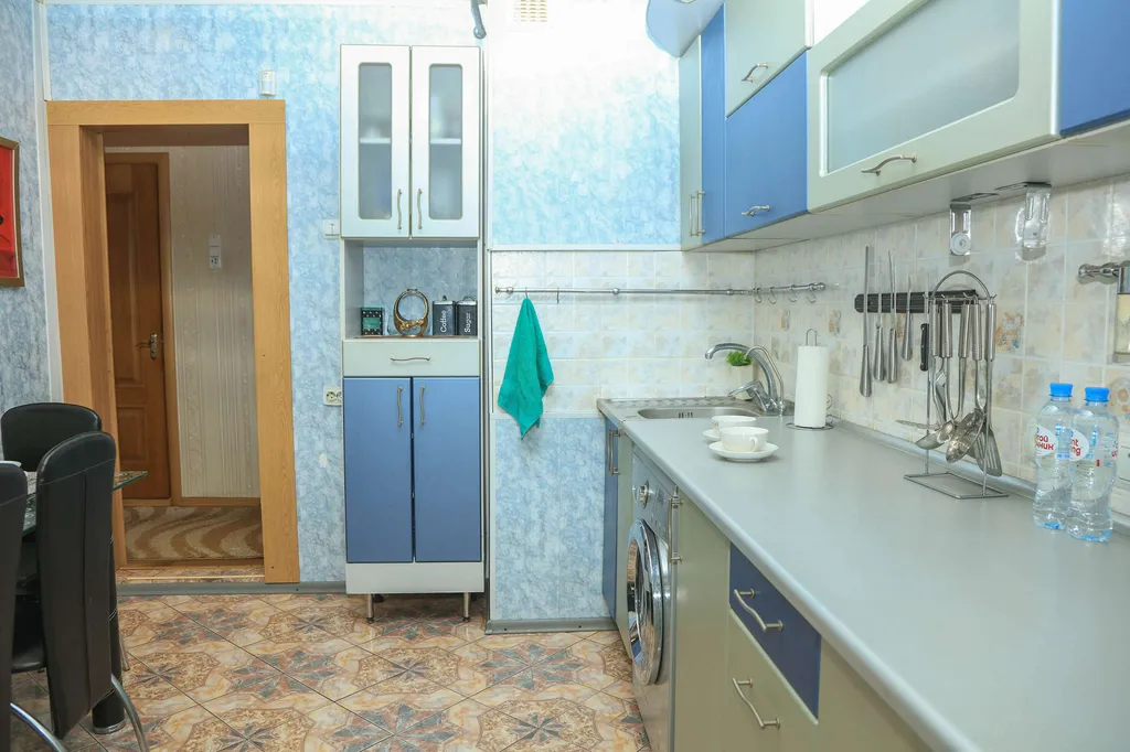 4-комнатная возле ТЦ Корона