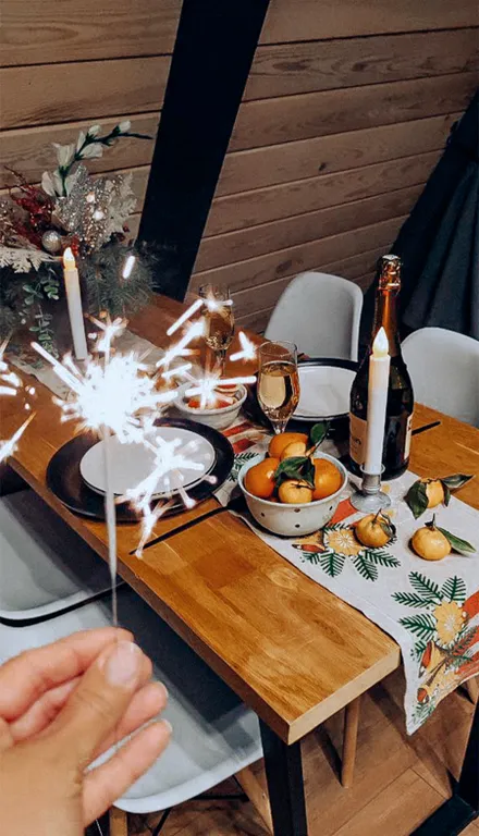 Двухэтажный а-фрейм 2 с панорамным остеклением и террасой