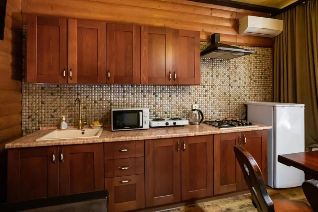 Коттедж с кухней