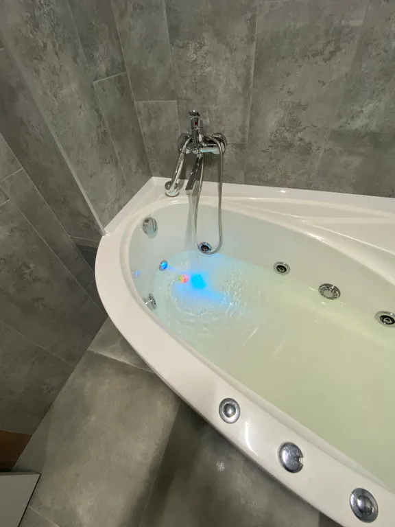 Студия люкс с джакузи