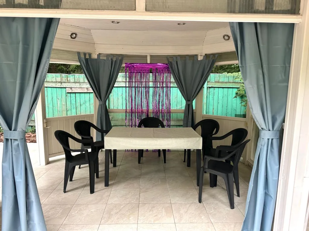 4-комнатный Дом