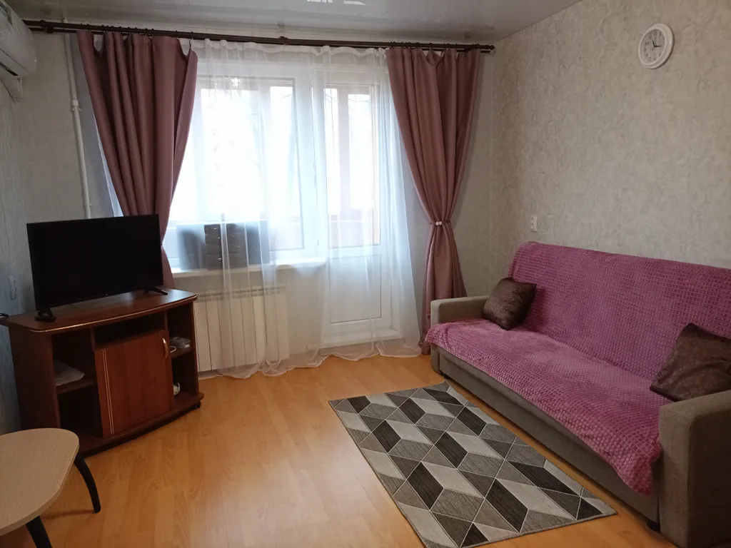 Уютная 1комнатная квартира — аренда посуточно в Сызрань