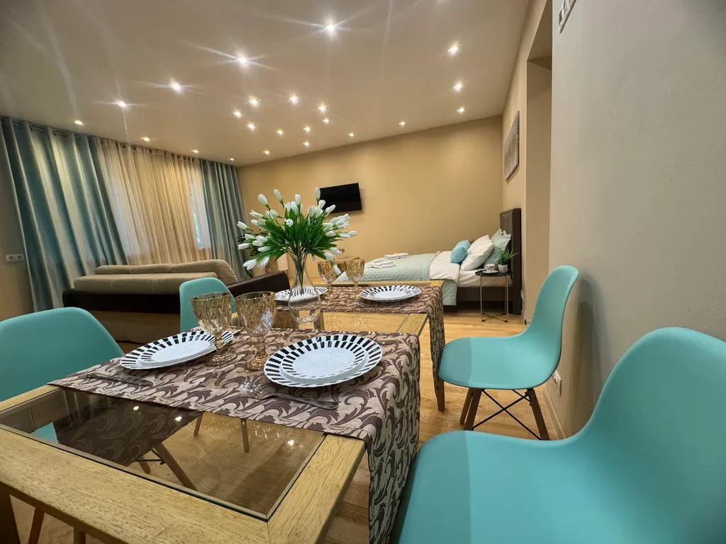 Квартира Большая стильная студия в самом центре Твери — аренда посуточно в Тверь