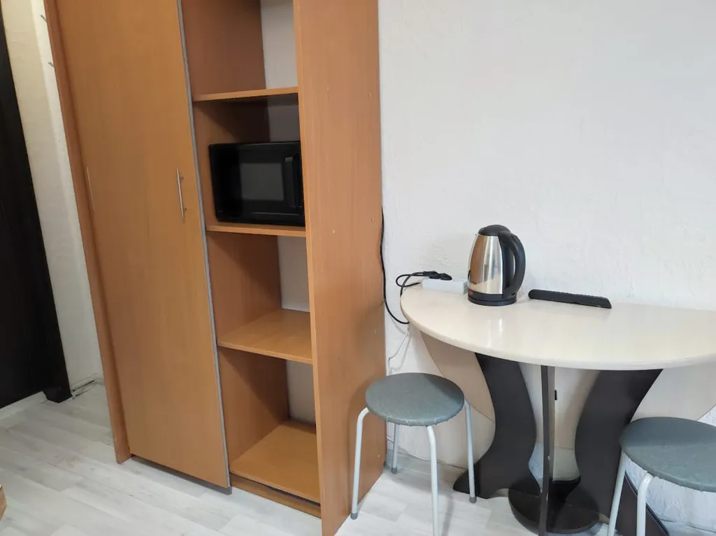 Небольшая студия на Взлетке, ТЦ Планета