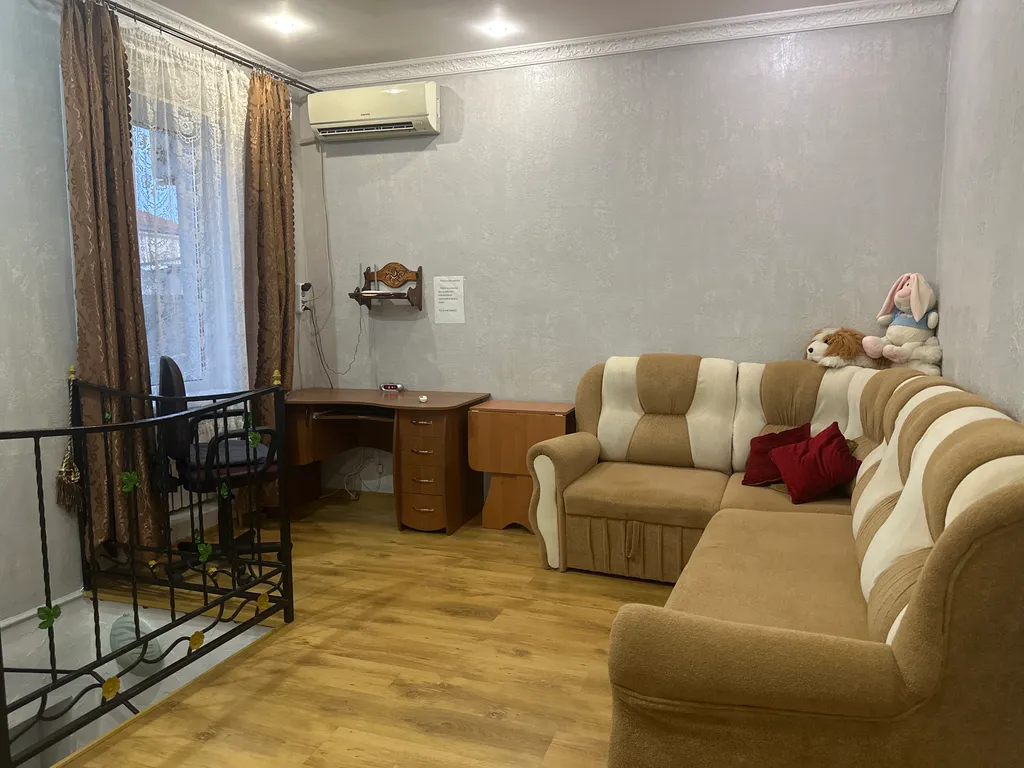 Двухэтажный дом в историческом центре города