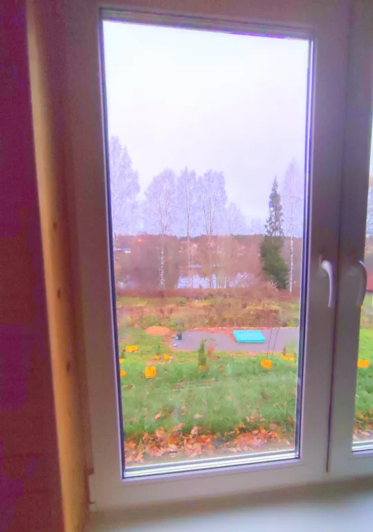 Просторный коттедж у озера с шикарным видом для большой компании