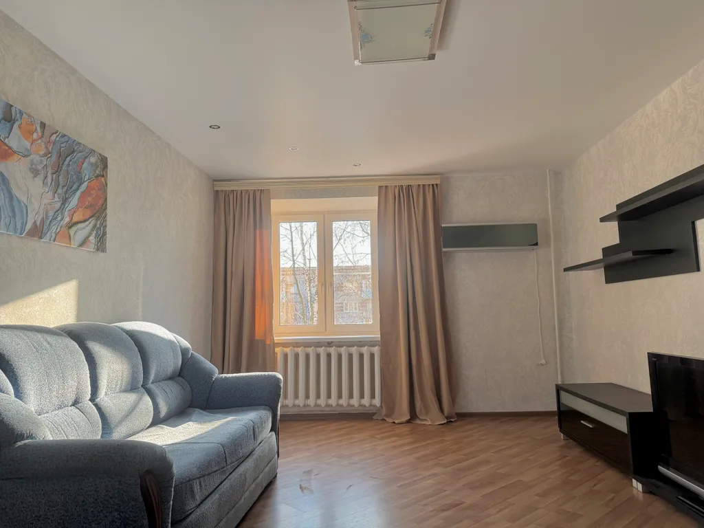 Трехкомнатная в центре