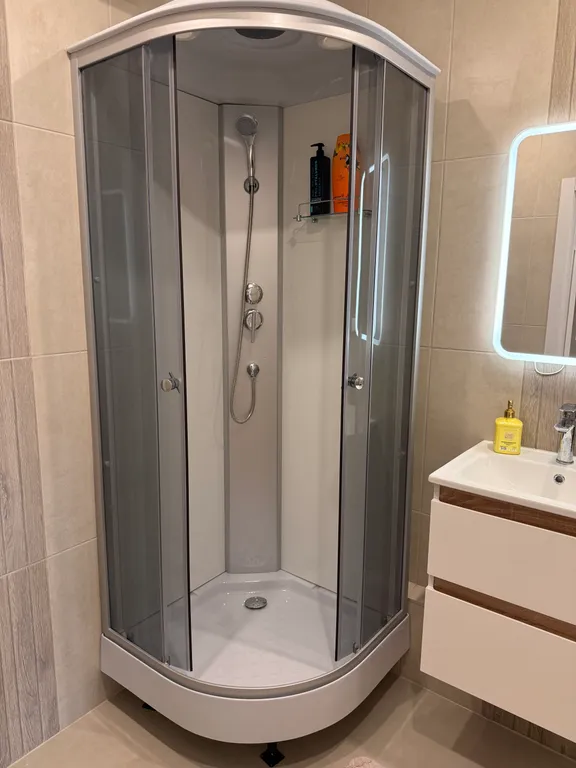 Новая квартира в новом ЖК в центре города с живописными видами из окна