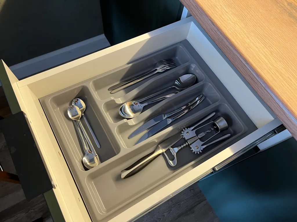 Апартаменты с видом на реку, проектором и игровой приставкой PS4