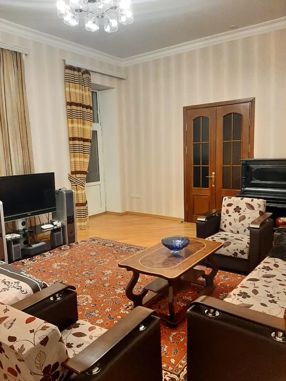 Квартира у площади фонтанов