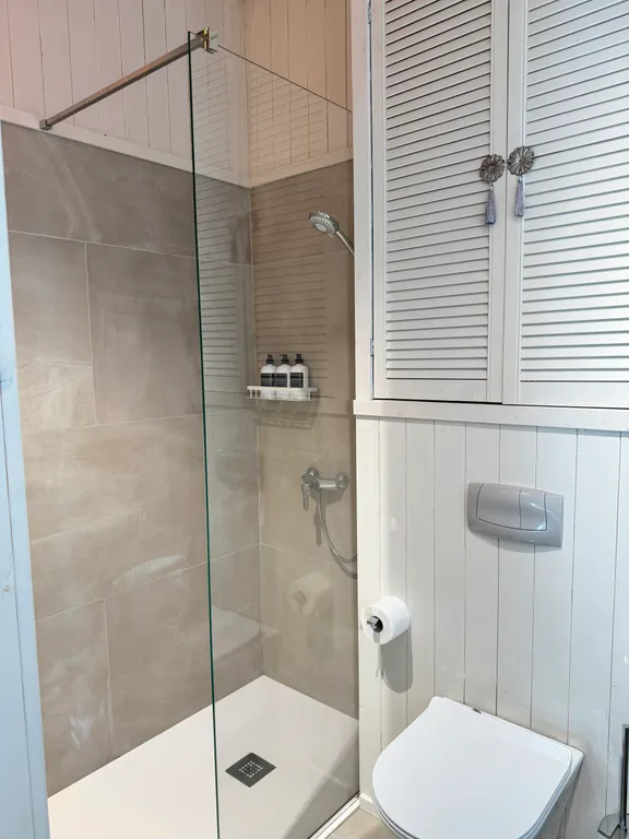 Дом в Абхазии у Черного моря (Специя сердечная)