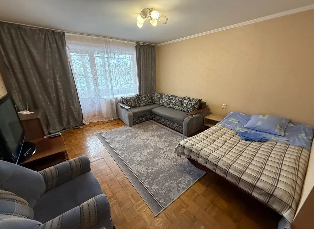 Трёхкомнатная квартира на 1 этаже в коттедже