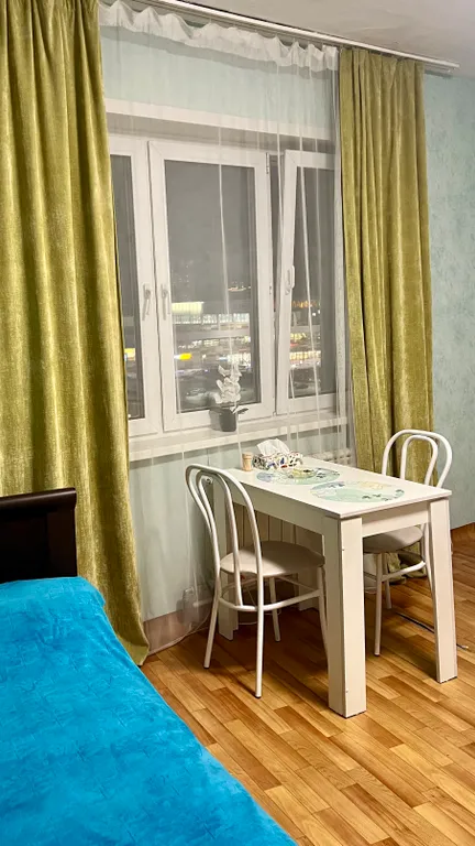 1-комнатная квартира, 2 кровати, напротив Планеты