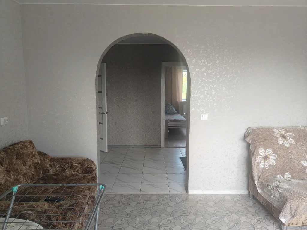 Дом коттедж в частном секторе, для семьи или небольшой компании