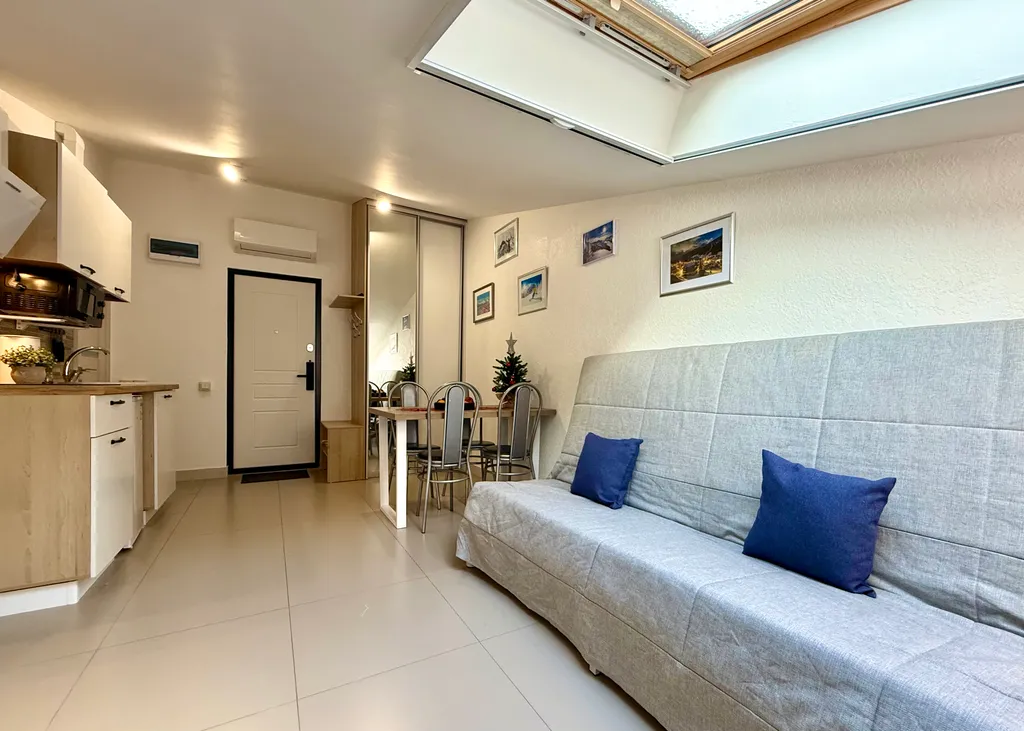 №4 полулюкс на мансардном этаже