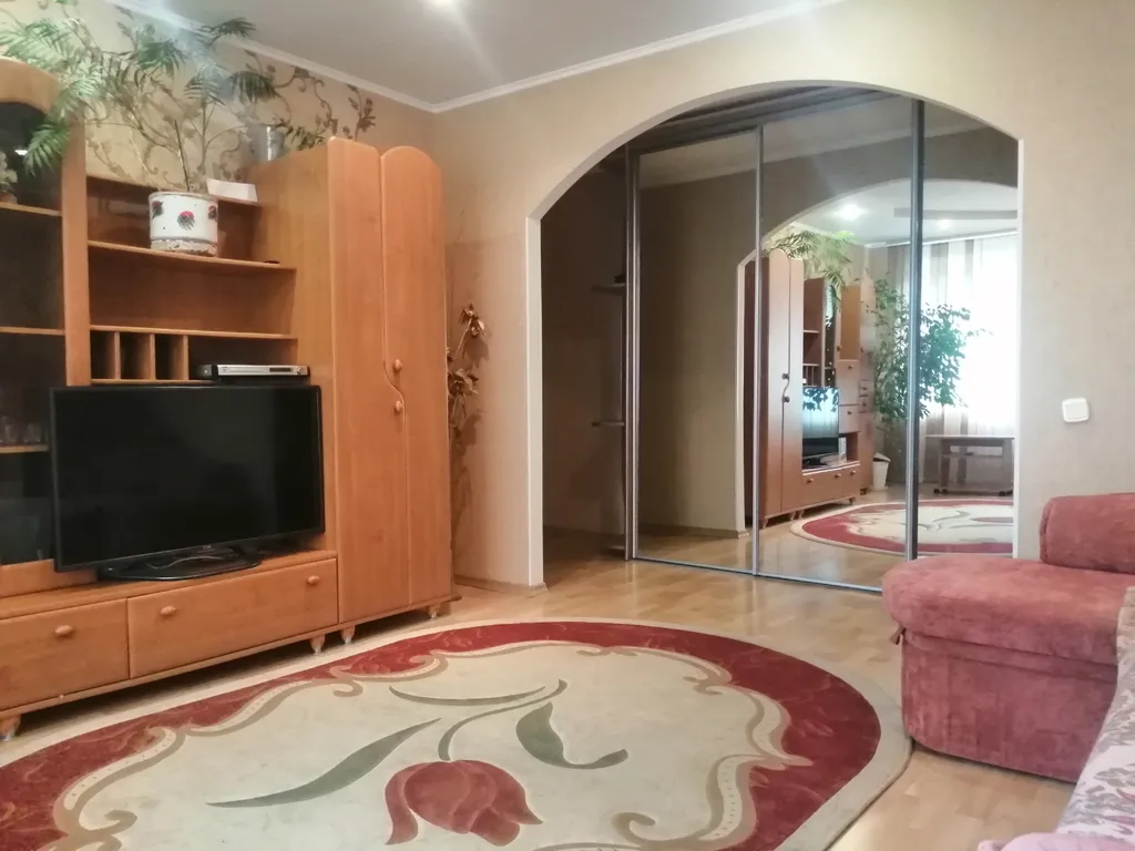 Уютная трешка в центре рядом с жд вокзал