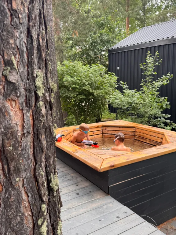 Большой оранжевый дом до 6 человек с баней и банным чаном