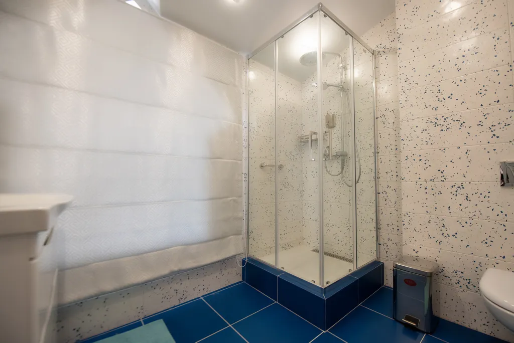 Номер рядом с морем