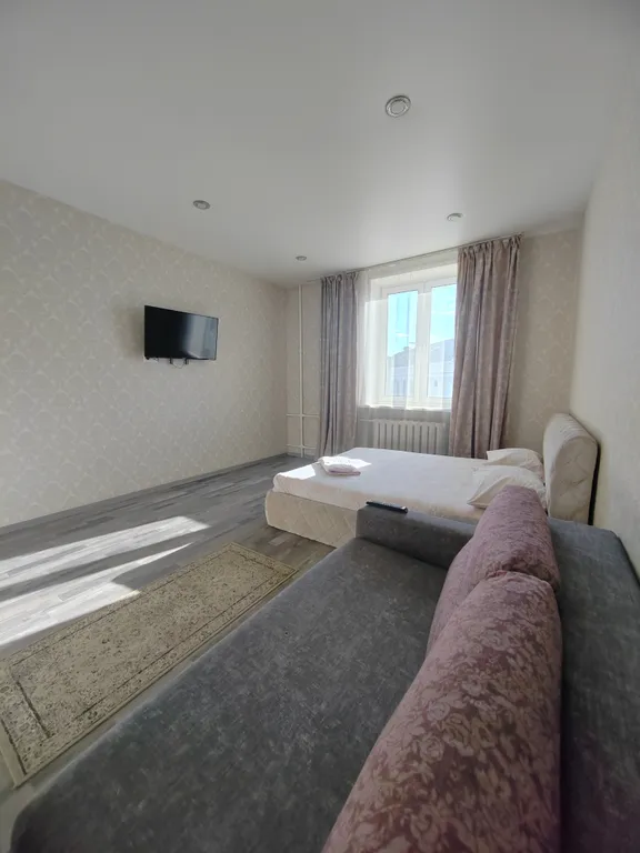 Сталинка возле вокзала в центре