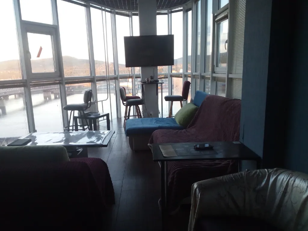 Апартаменты с шикарным панорамным видом на Енисей