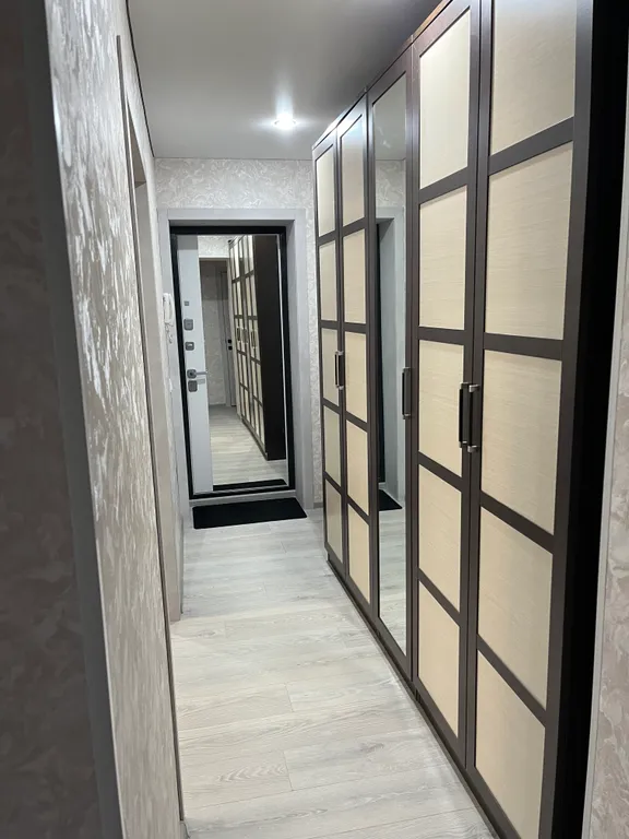 Прocтоpная квартира с ремонтом в центре города