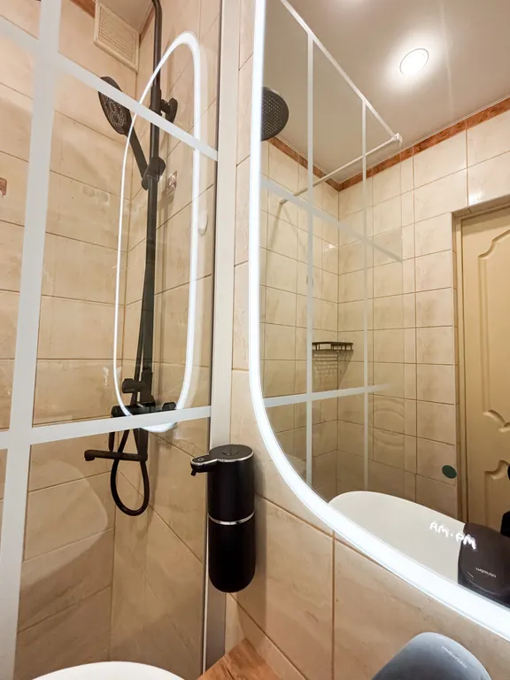 Квартира художника, 7 минут до пляжа, свободная парковка