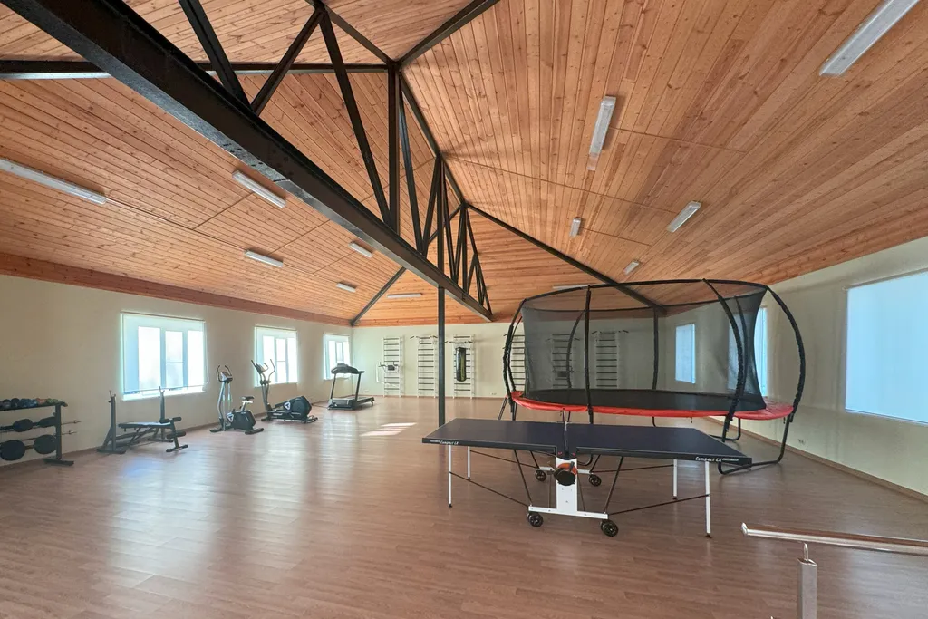 Коттедж Коттедж у леса с бассейном — Белоозёрский