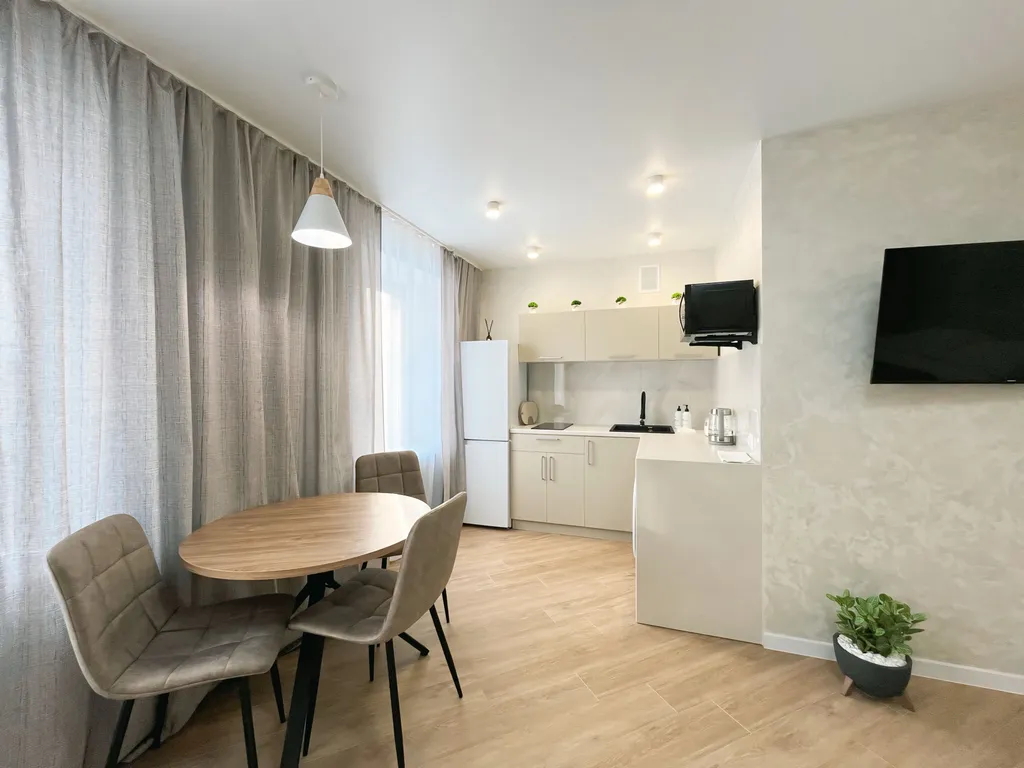 Студия люкс возле ж/д вокзала