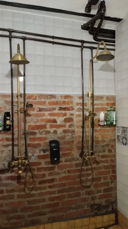 Квартира в центре города с общей душевой на этаже