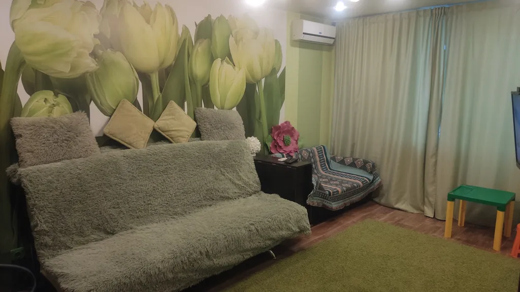 Уютная квартира рядом с тц мега