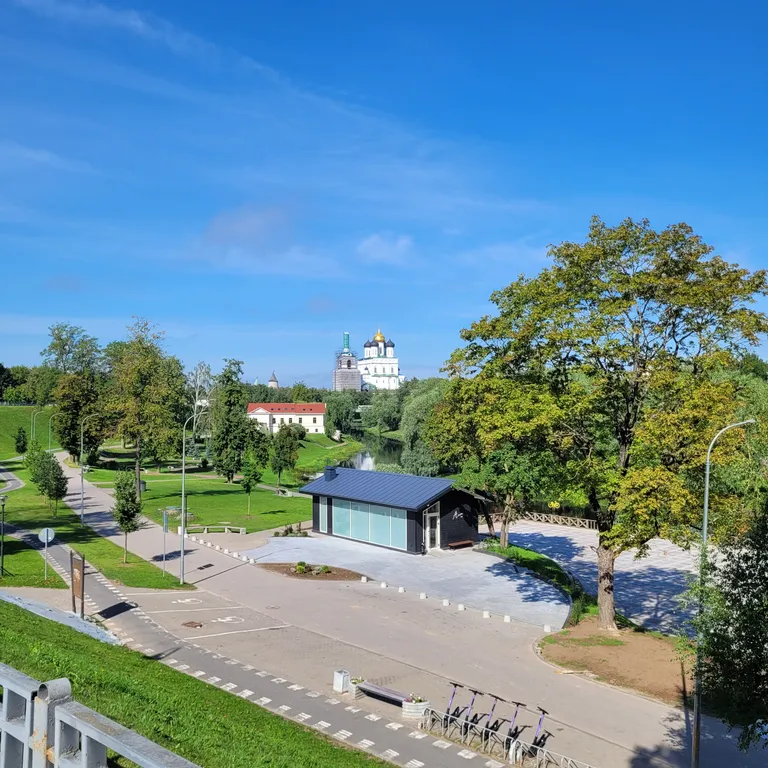 2-х комнатная квартира в центре Псков