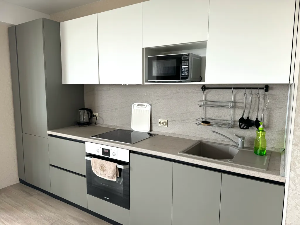 Светлая уютная евро двушка с красивым видом на закат