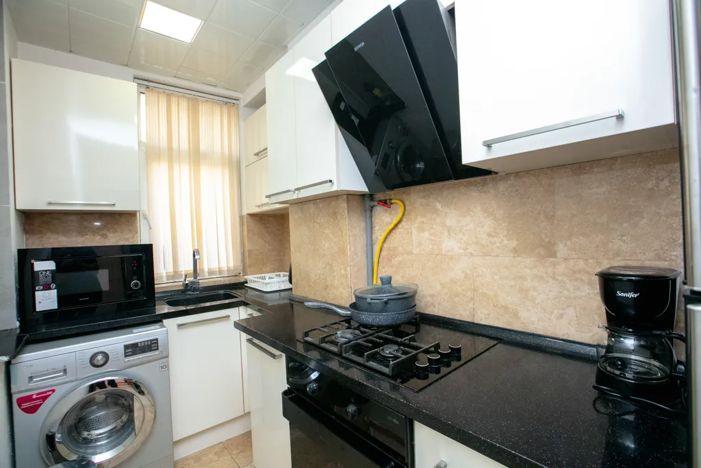 Уютные апартаменты Hatefi 1+1 в сердце Старого города Баку.