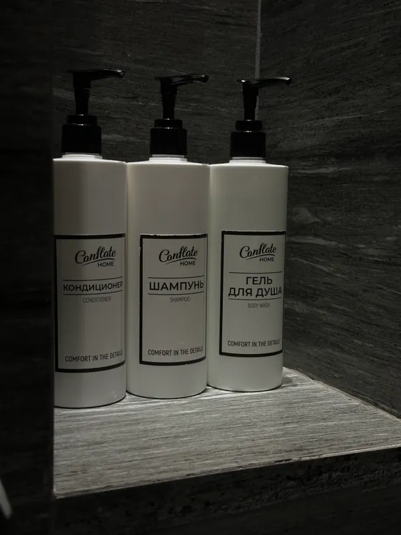 Апартаменты люкс с личной террасой и выходом к бассейну