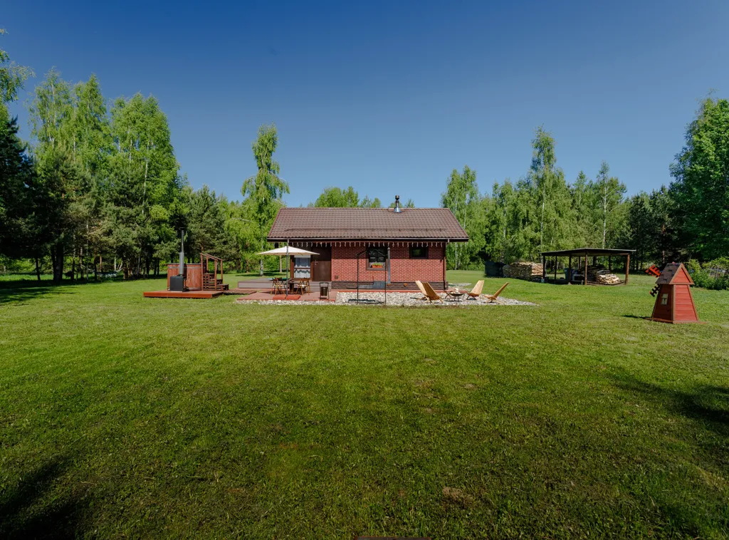 Дом с русской баней и горячей купелью