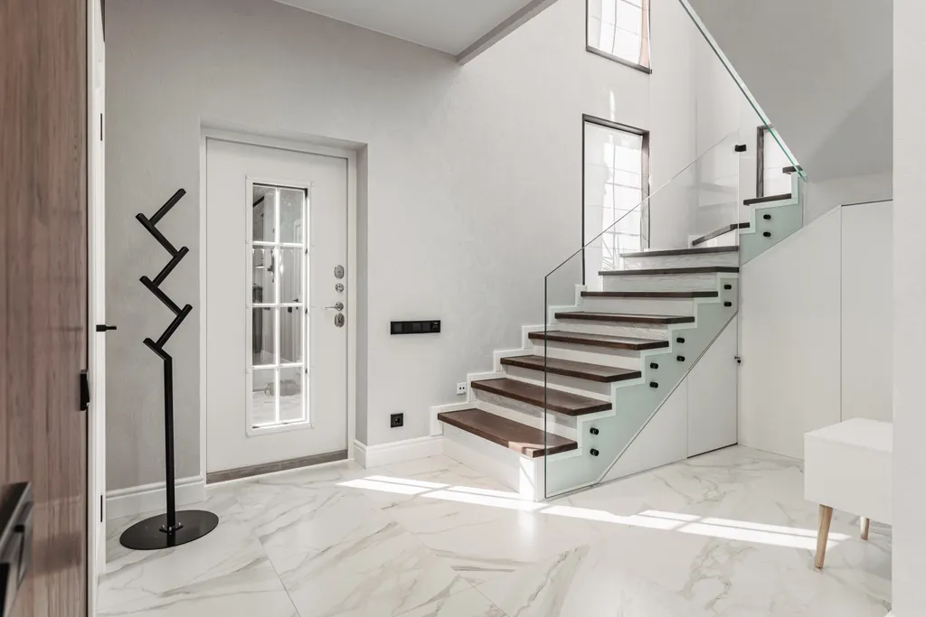 Дом с видом на море, горы, и теплым бассейном