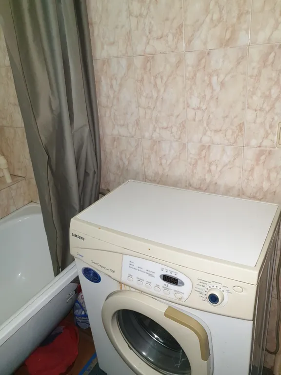 Квартира у метро заречная