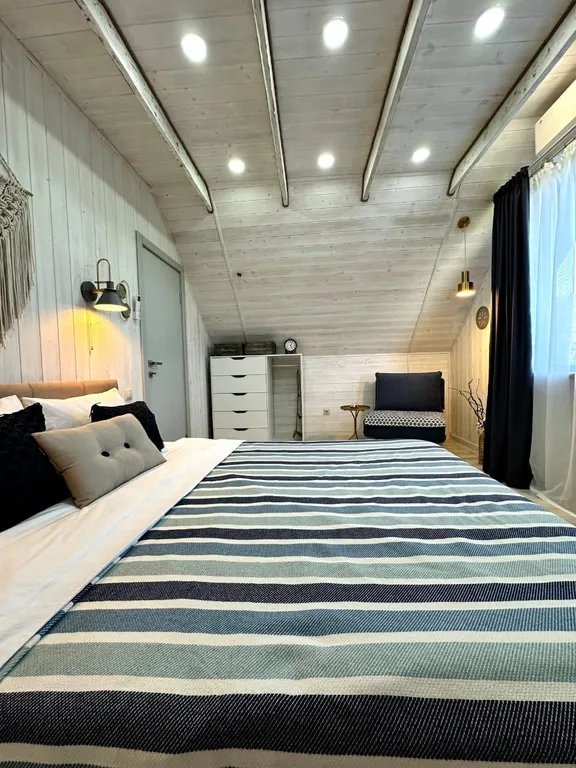 Монсардный этаж в стиле шале