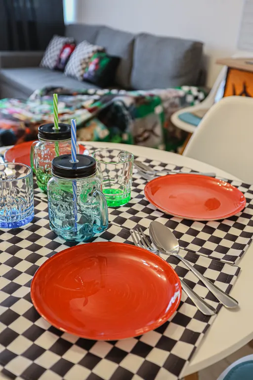 SunSet студия Алиса в стране Чудес