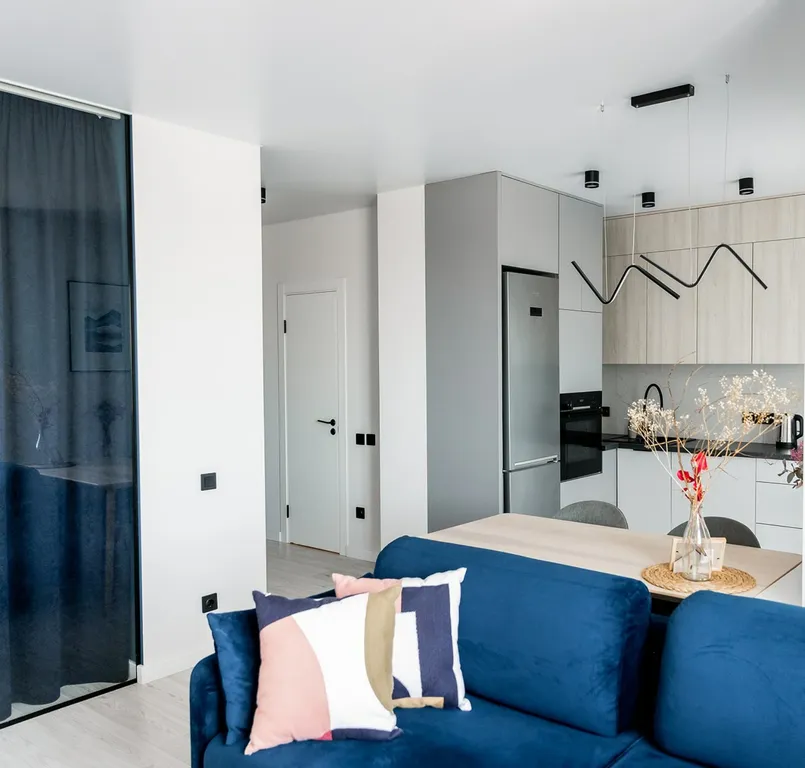 Квартира студия с видом на город.